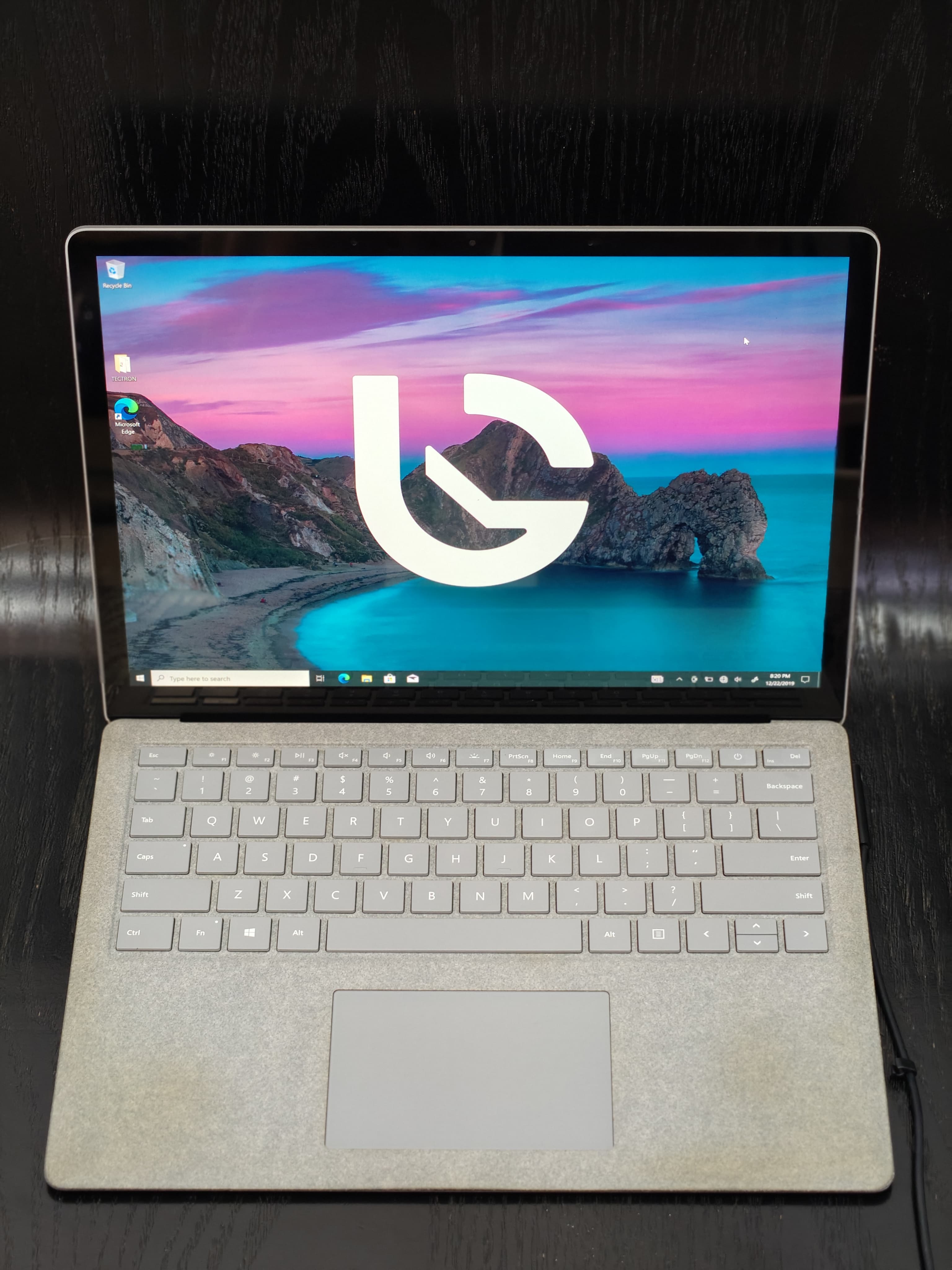 MICROSOFT SURFACE i5-8350U 8 GB 1867 MHz RAM 256 GB NVME SSD STORAGE
