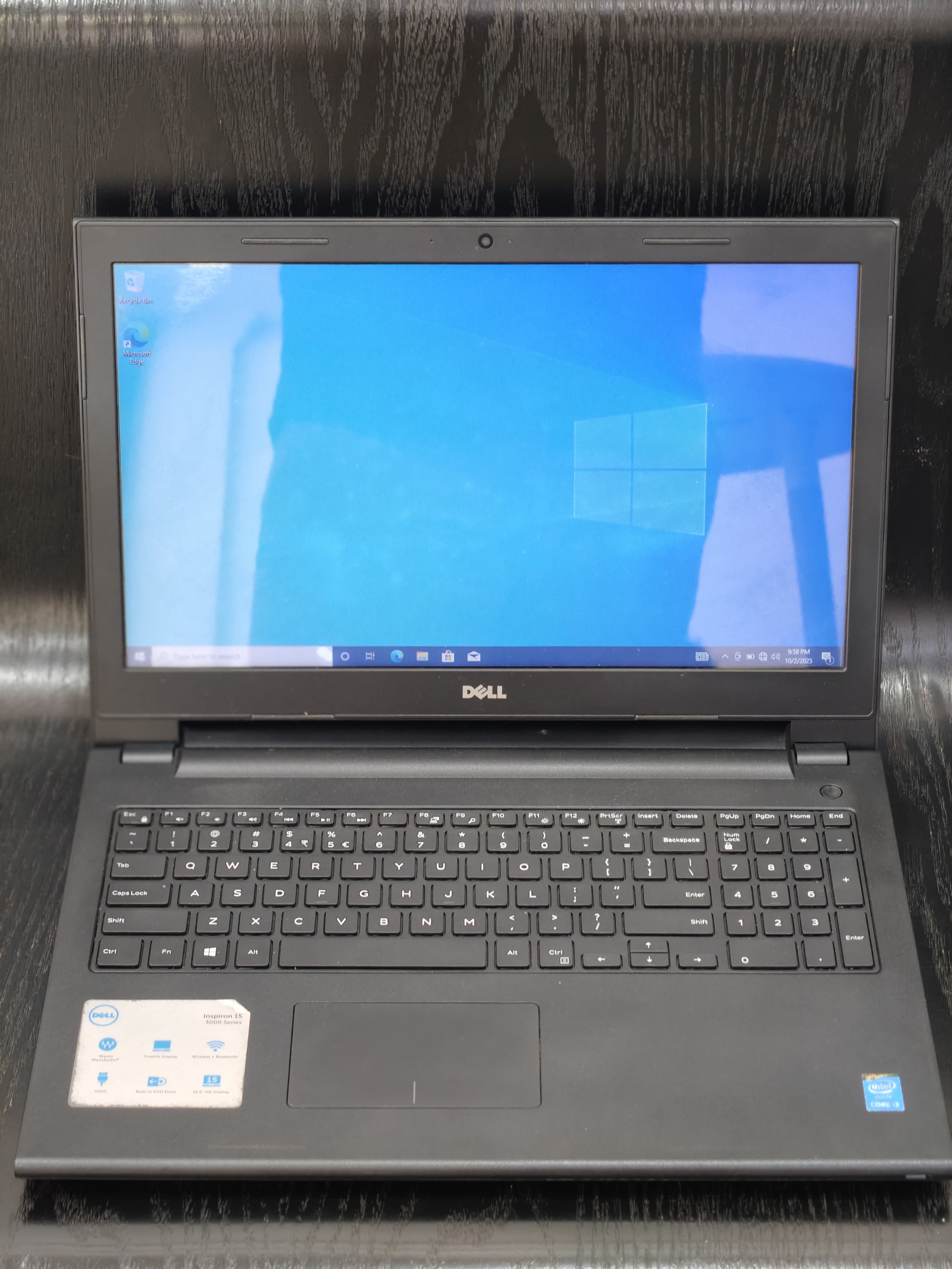 DELL INSPIRON 15 I3 5TH  4GB 128 GB